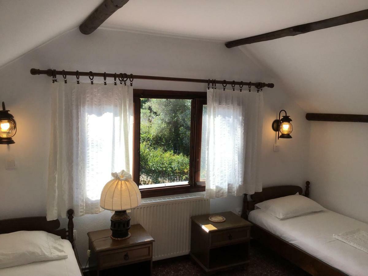 Wild Oaks Cottage Kriopigi Extérieur photo
